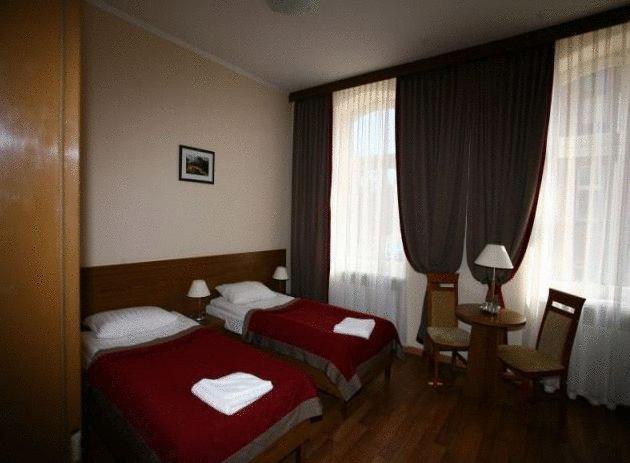 Hotel Arkadia Walbrzych Phòng bức ảnh